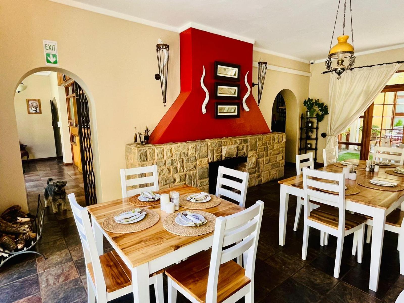 17 On Bird Guest House Бофорт-Уэст Экстерьер фото