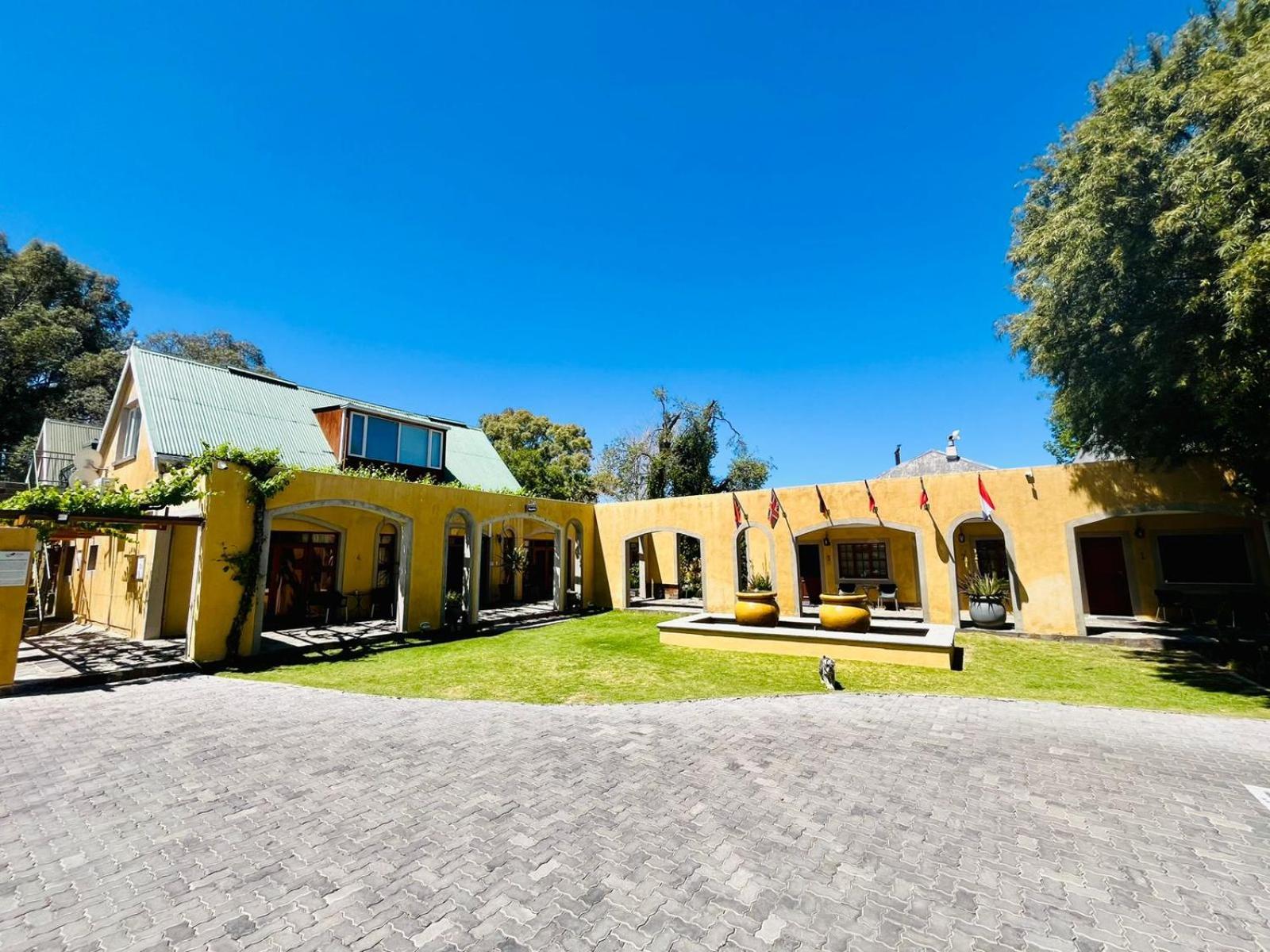 17 On Bird Guest House Бофорт-Уэст Экстерьер фото